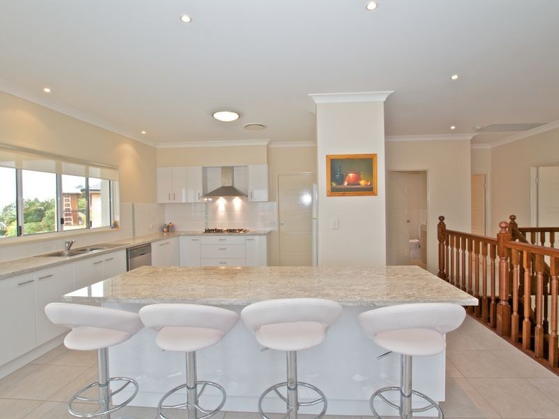 3 Ridgeline Way, Highland Park QLD 4211