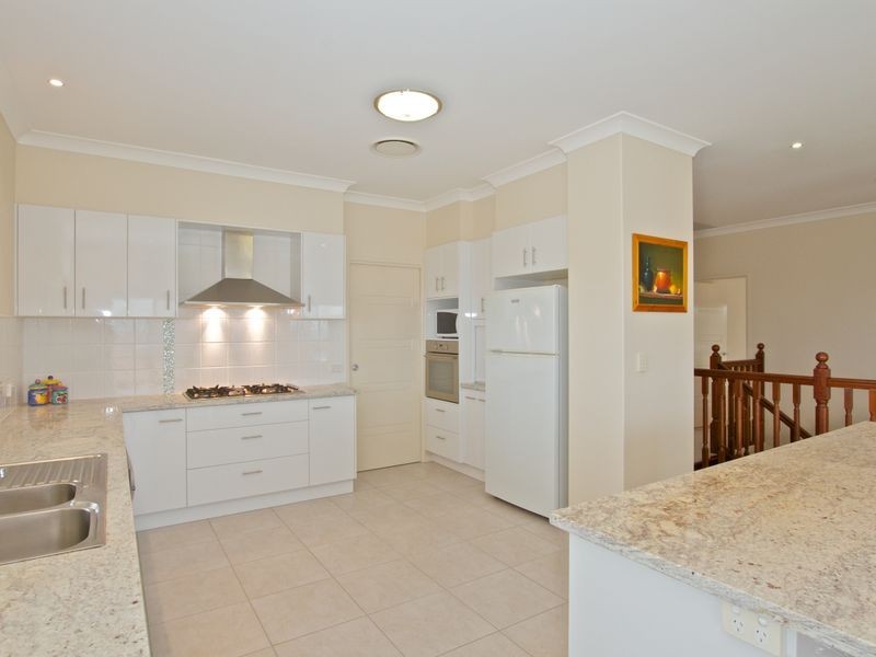 3 Ridgeline Way, Highland Park QLD 4211