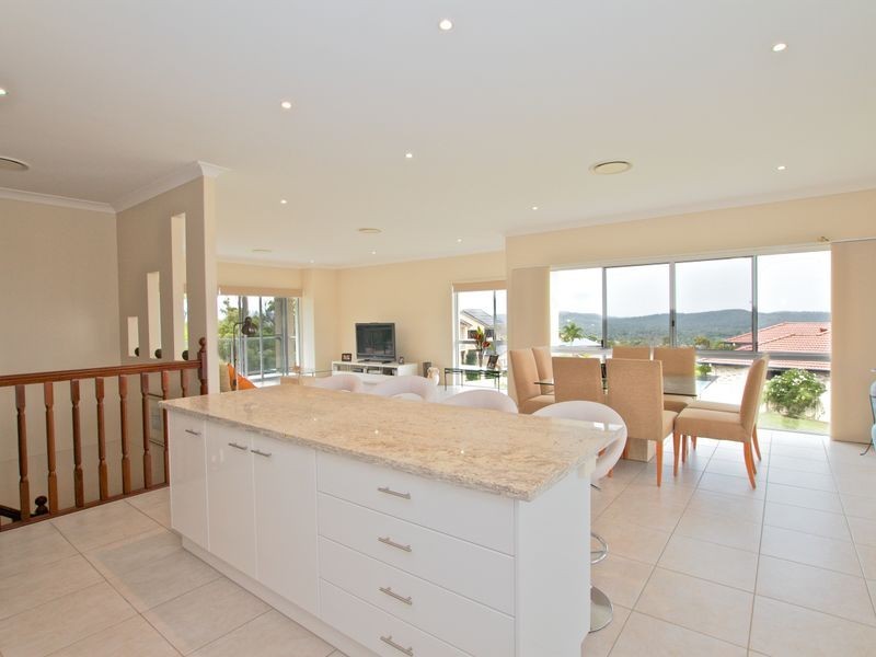 3 Ridgeline Way, Highland Park QLD 4211