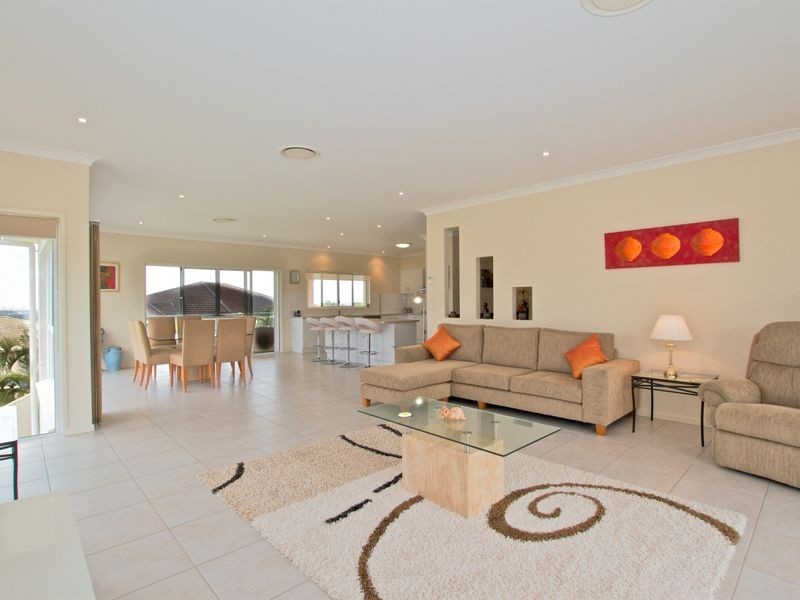 3 Ridgeline Way, Highland Park QLD 4211
