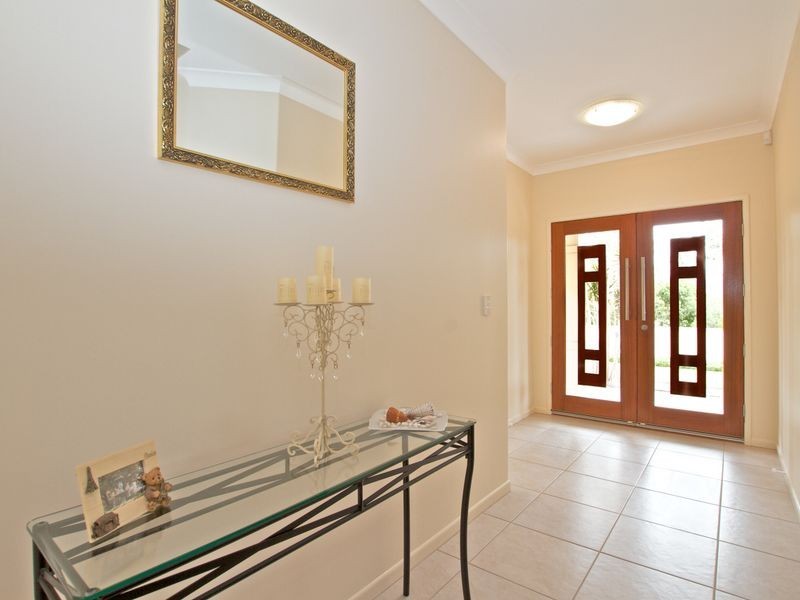 3 Ridgeline Way, Highland Park QLD 4211