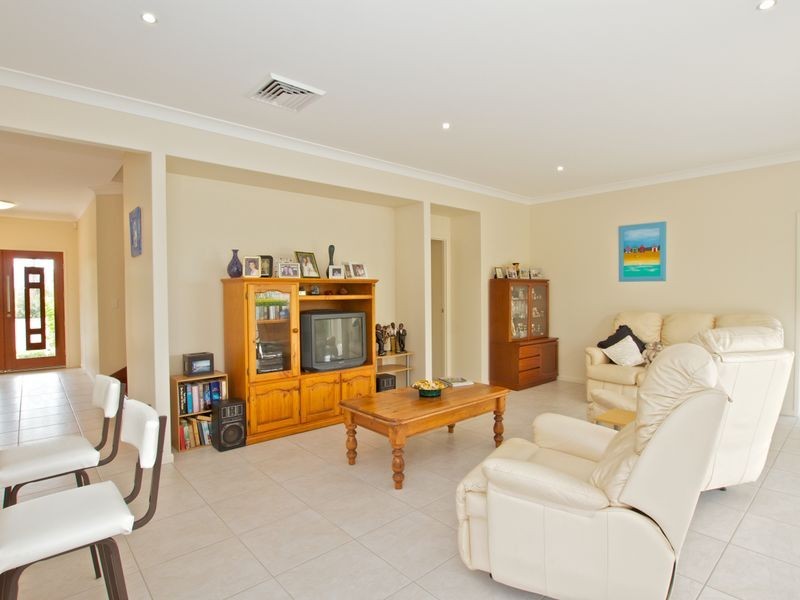 3 Ridgeline Way, Highland Park QLD 4211