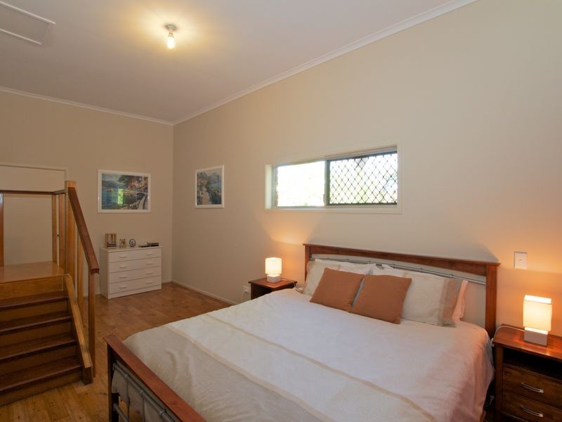 29 Pappas Way, Carrara QLD 4211