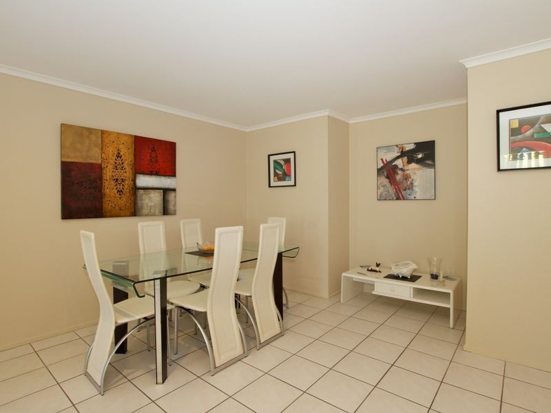 29 Pappas Way, Carrara QLD 4211