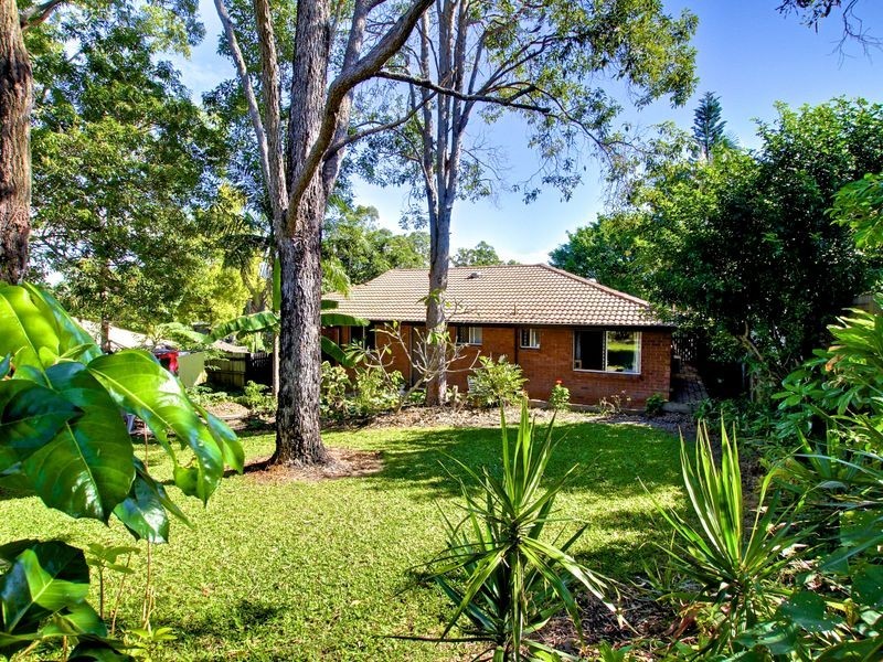29 Pappas Way, Carrara QLD 4211