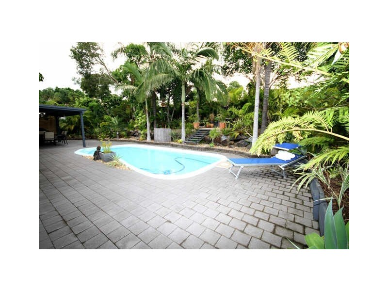 3 Quigan Terrace, Highland Park QLD 4211