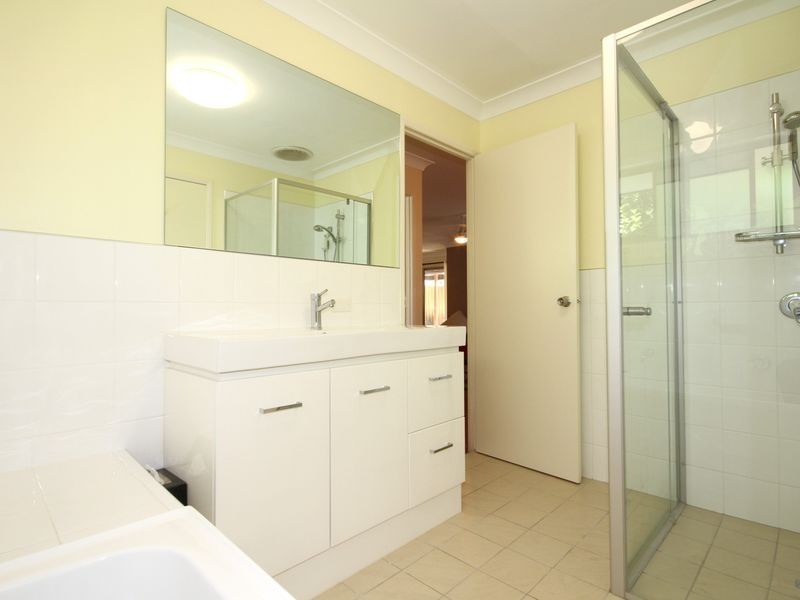 4 Ogilvie Crescent, Nerang QLD 4211