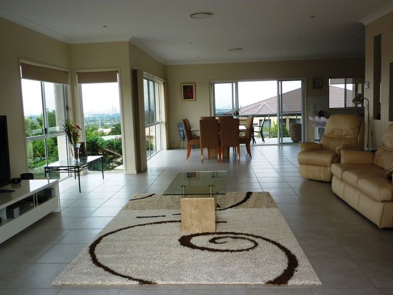3 Ridgeline Way, Highland Park QLD 4211