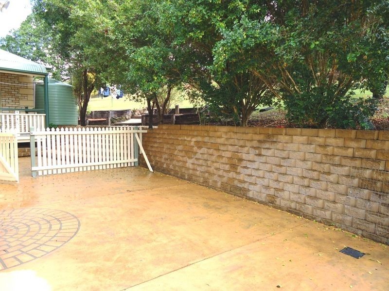 26 Charles Kurz Drive, Worongary QLD 4213