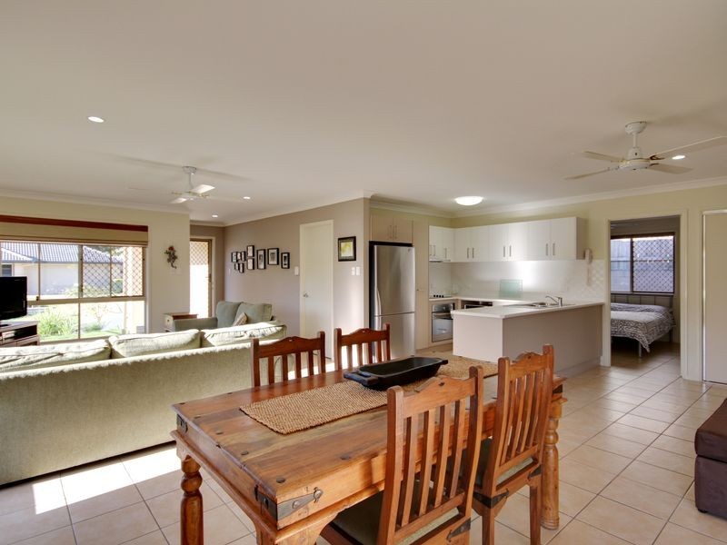 1 Debbie Way, Nerang QLD 4211