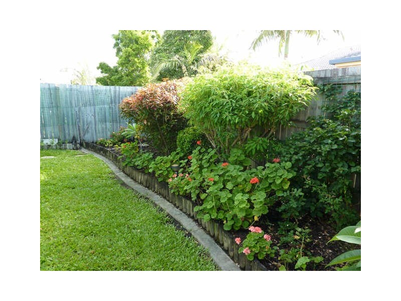 2 “Tersha”/6 Gemma Glade, Labrador QLD 4215