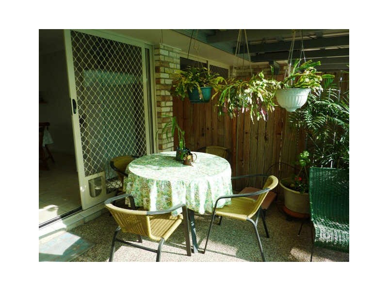 2 “Tersha”/6 Gemma Glade, Labrador QLD 4215