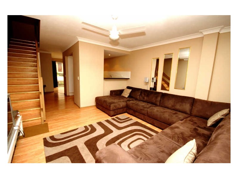 2/17 Martin Street, Nerang QLD 4211