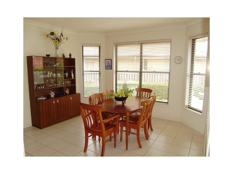 8 Josh Court, Ashmore QLD 4214