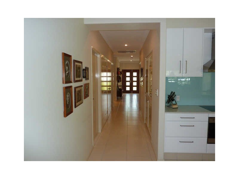 4 Honey Eater Court, Gilston QLD 4211