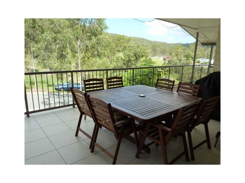 4 Honey Eater Court, Gilston QLD 4211