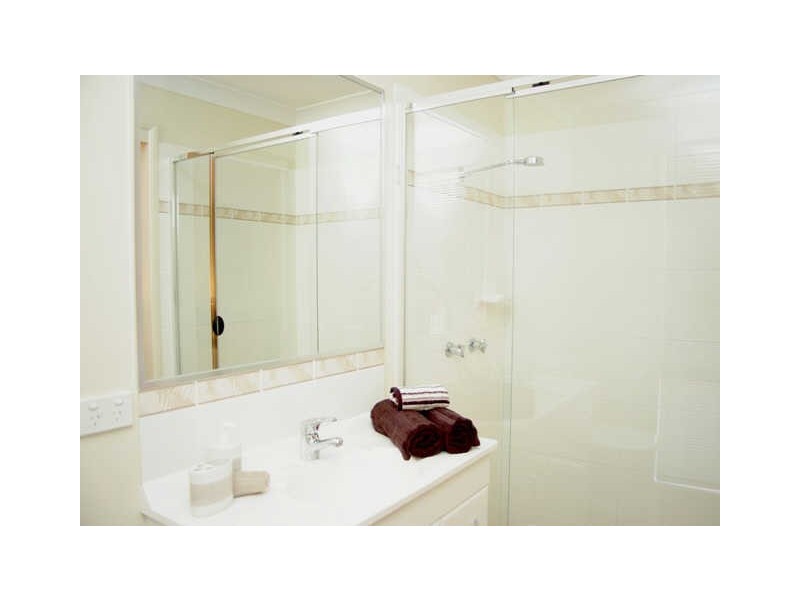 23 Beaumont Crescent, Pacific Pines QLD 4211