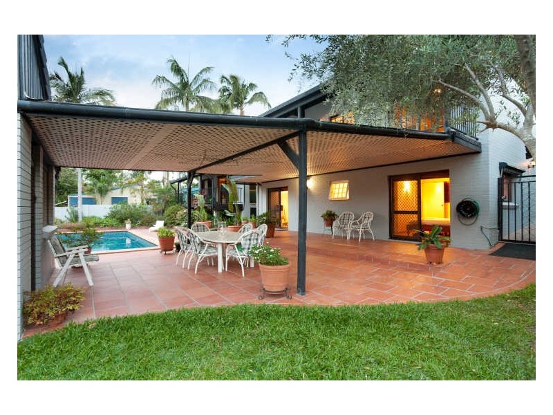 132 Alison Road, Carrara QLD 4211