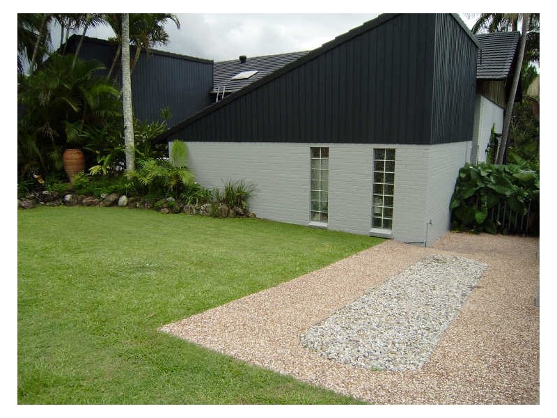 132 Alison Road, Carrara QLD 4211