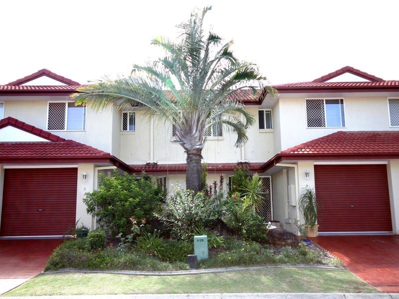 2/102 Alexander Drive, Highland Park QLD 4211