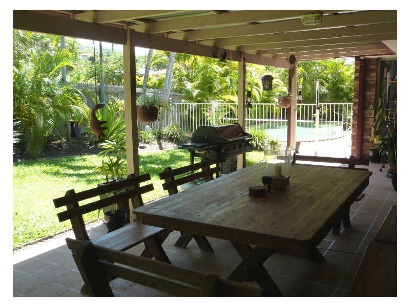 38 Renfrew Drive, Nerang QLD 4211