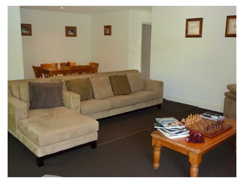 38 Renfrew Drive, Nerang QLD 4211