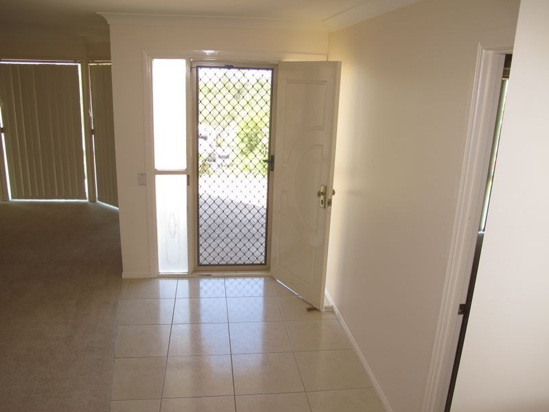 5 Lochinvar Court, Highland Park QLD 4211