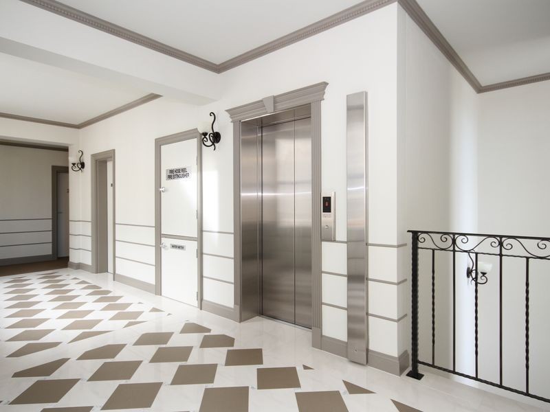 2043 The Boulevard Emerald Lakes, Carrara QLD 4211