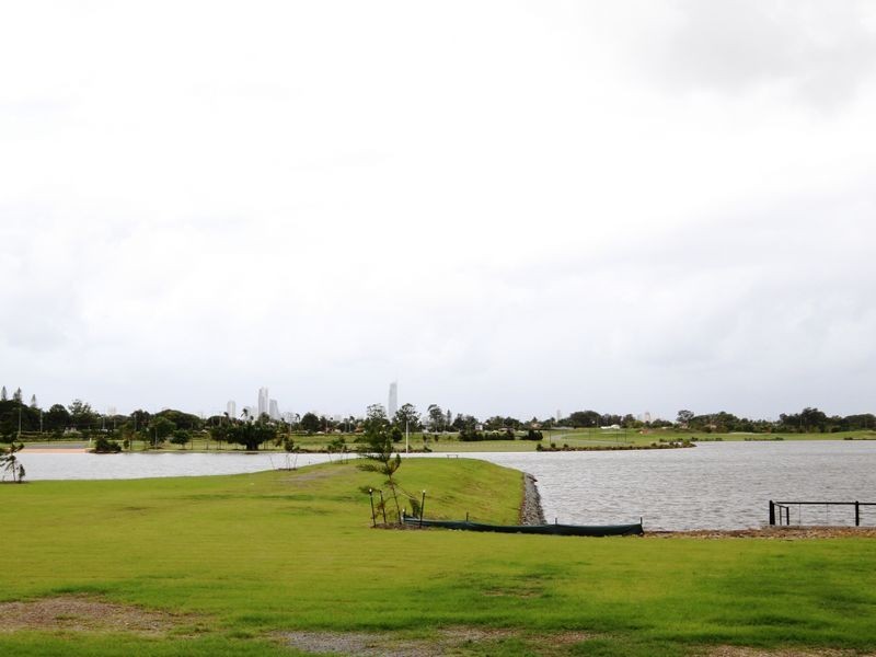 2043 The Boulevard Emerald Lakes, Carrara QLD 4211