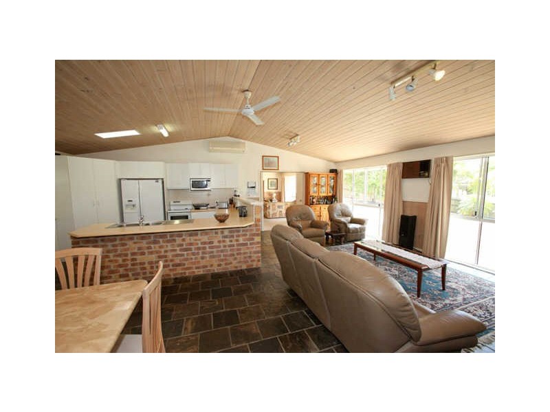 198 Dugandan Street, Nerang QLD 4211