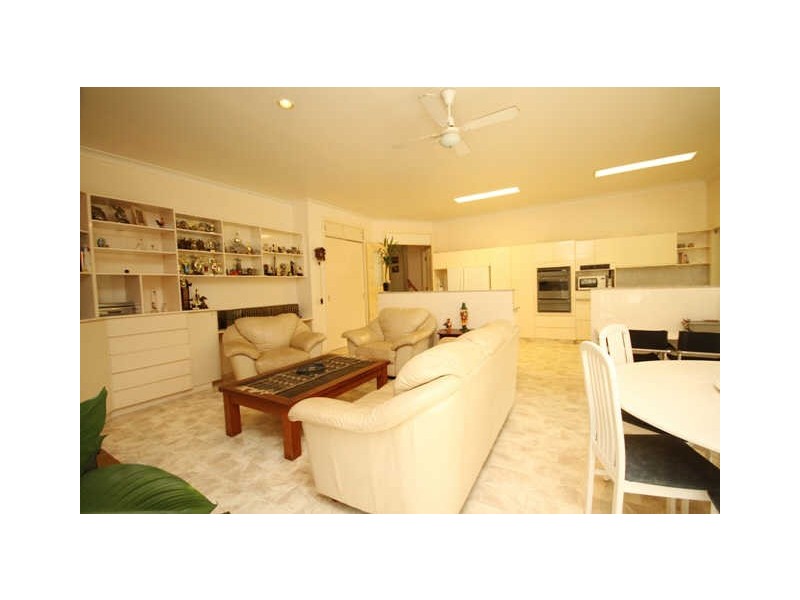 142 Country Crescent, Nerang QLD 4211