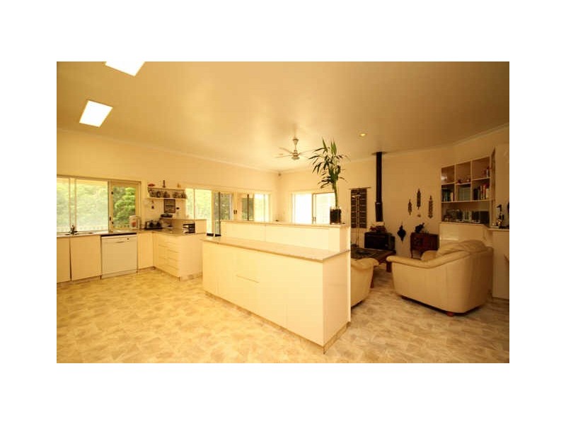 142 Country Crescent, Nerang QLD 4211