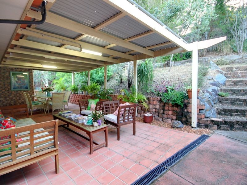 37 Tristania Way, Highland Park QLD 4211