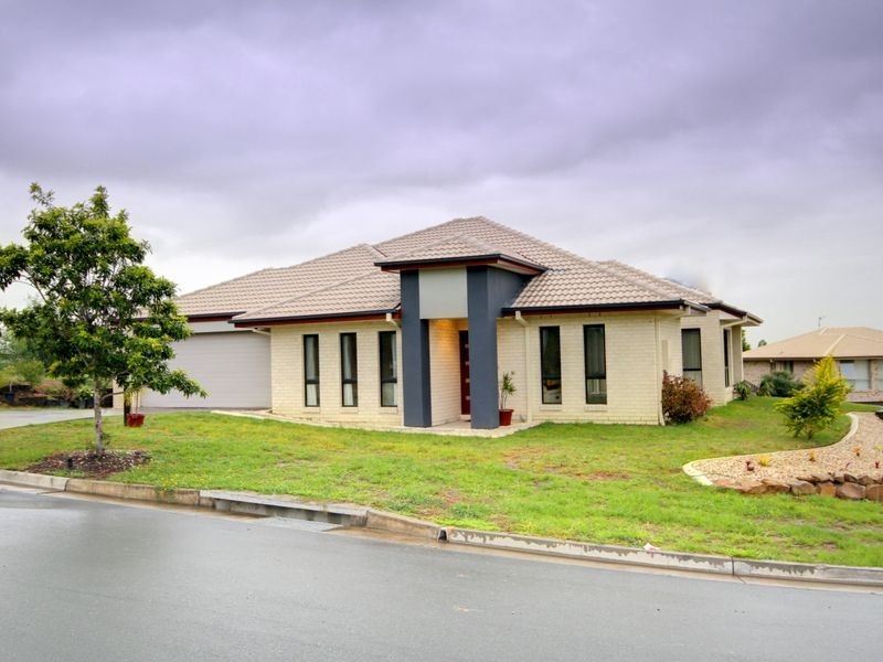 22 Therese Mary Avenue, Carrara QLD 4211