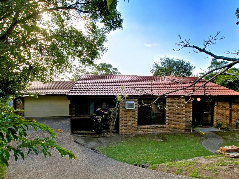 20 Lytham Court, Highland Park QLD 4211