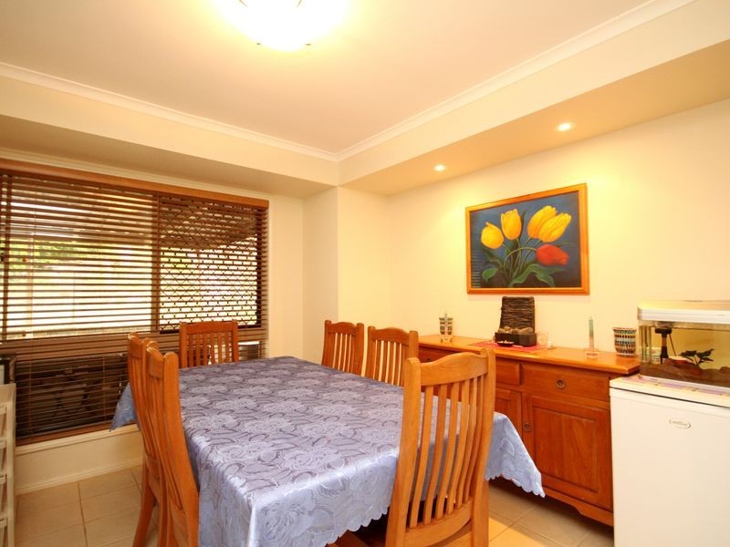 41 Renfrew Drive, Highland Park QLD 4211