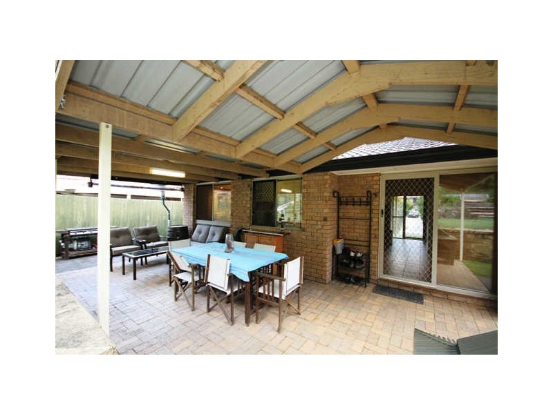 41 Renfrew Drive, Highland Park QLD 4211