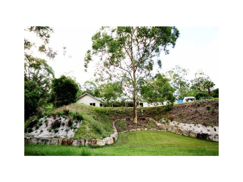 37 Tunbridge Drive, Nerang QLD 4211