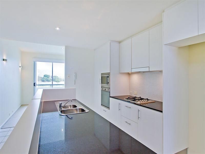 7/742 Peninsula Drive, Robina QLD 4226