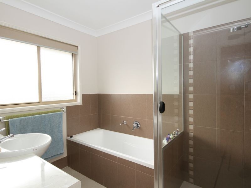 68 Silvereye Circuit, Gilston QLD 4211