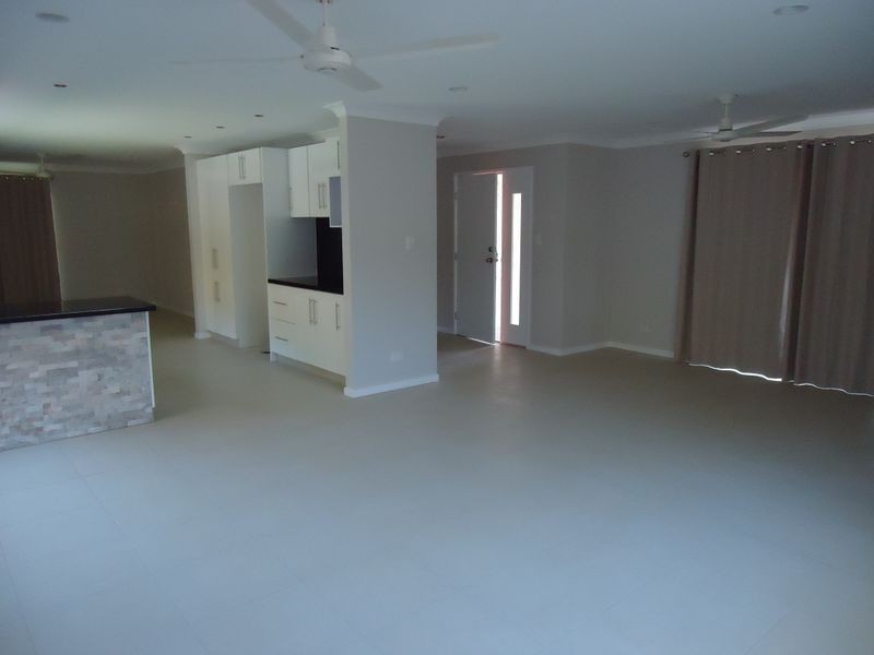 54 Alison Road, Carrara QLD 4211