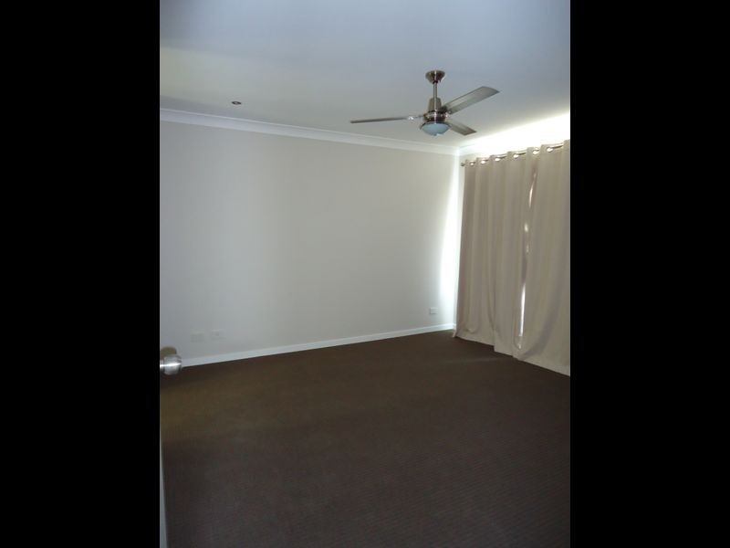 54 Alison Road, Carrara QLD 4211