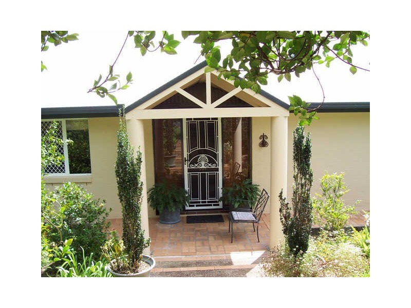 6 Narrabri Court, Gaven QLD 4211