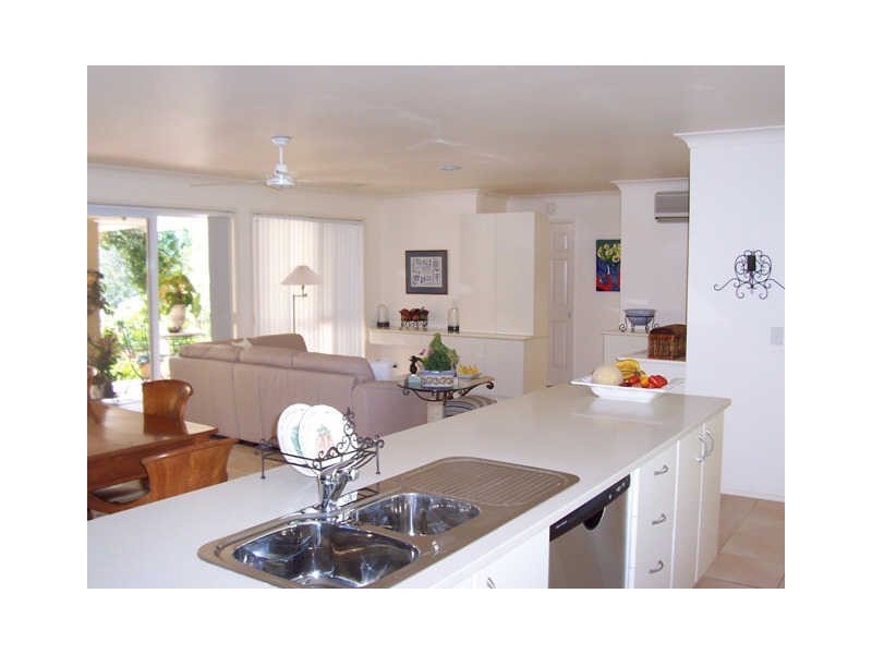 6 Narrabri Court, Gaven QLD 4211