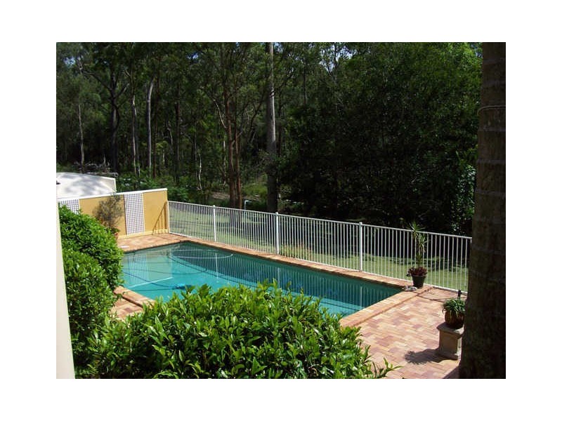 6 Narrabri Court, Gaven QLD 4211