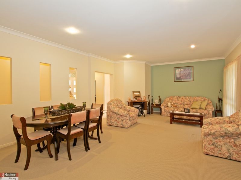 16 Osmond Court, Pacific Pines QLD 4211