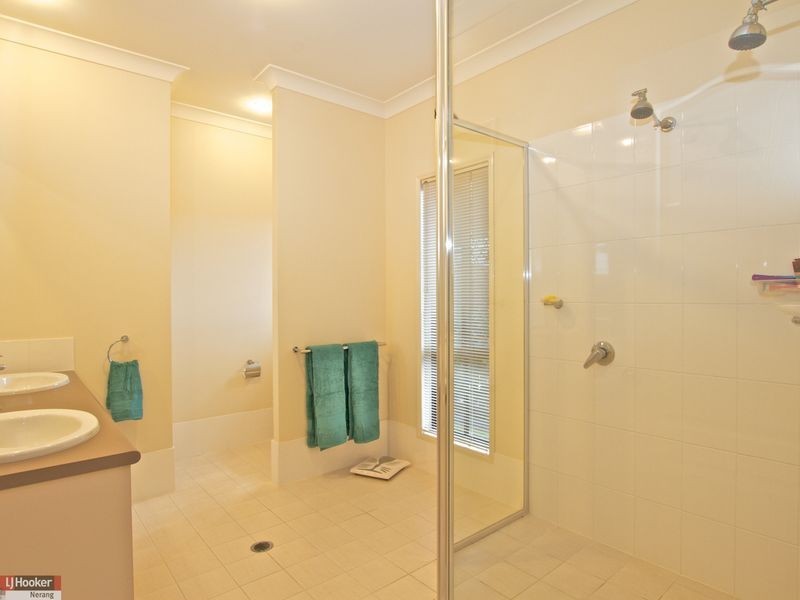 16 Osmond Court, Pacific Pines QLD 4211