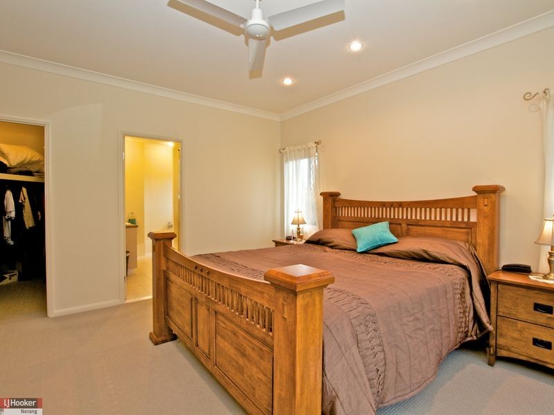 16 Osmond Court, Pacific Pines QLD 4211