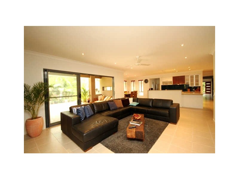 9 Kookaburra Drive, Gilston QLD 4211