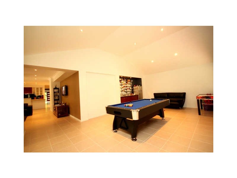 9 Kookaburra Drive, Gilston QLD 4211
